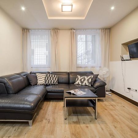 Dolly'S Duplex Home Budapest Eksteriør billede