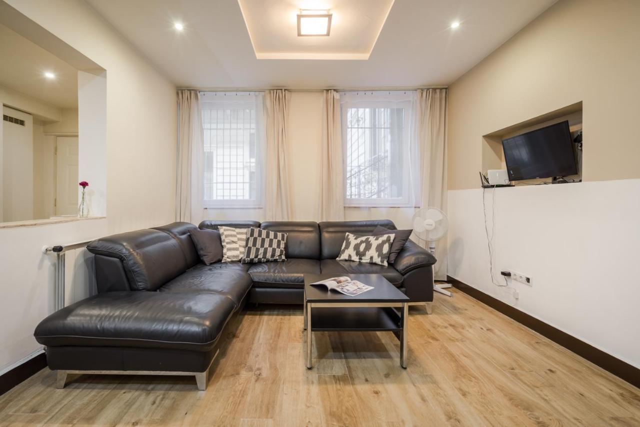 Dolly'S Duplex Home Budapest Eksteriør billede